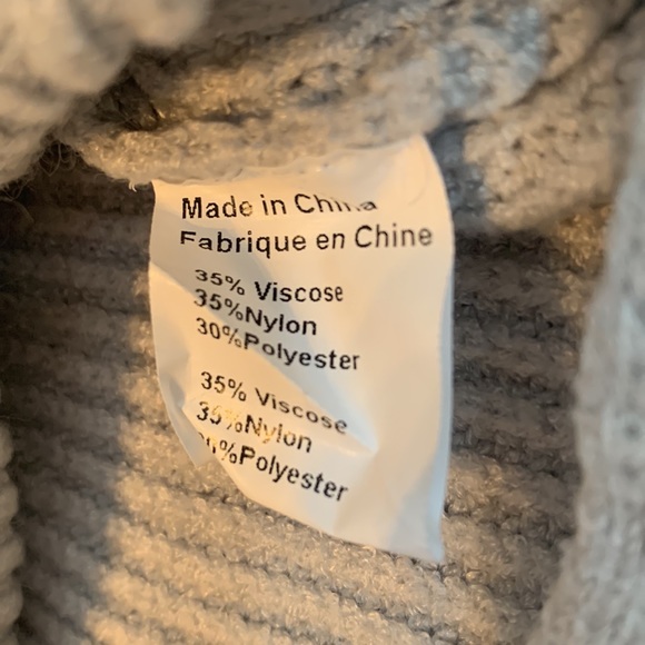 Lyla + Luxe Fluffy Cuff Sweater - Picture 6 of 6